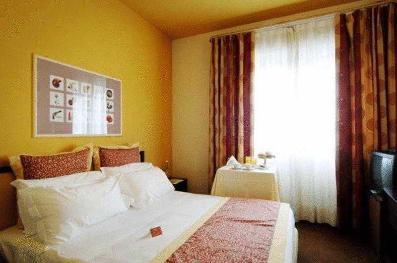 Hotel Le Calandre Рубано Екстериор снимка